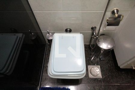 Apartamento à venda com 140m², 4 quartos e 1 vagaBanheiro da Suite