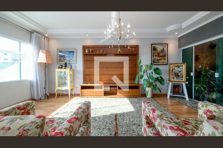 Casa à venda com 3 quartos, 270m² em Olímpico, São Caetano do Sul