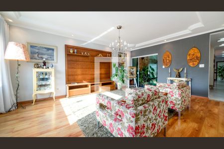 Casa à venda com 3 quartos, 270m² em Olímpico, São Caetano do Sul