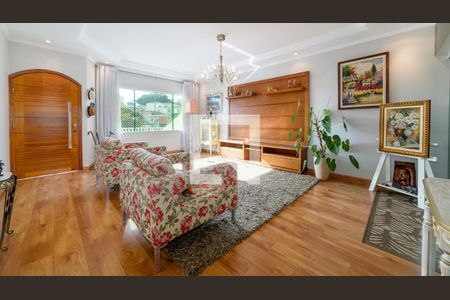 Casa à venda com 3 quartos, 270m² em Olímpico, São Caetano do Sul