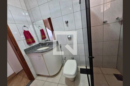 Casa à venda com 360m², 4 quartos e 5 vagasBanheiro 3