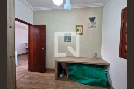 Casa à venda com 360m², 4 quartos e 5 vagasQuarto 4