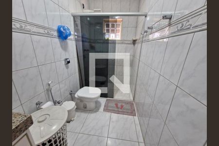Casa à venda com 360m², 4 quartos e 5 vagasBanheiro 