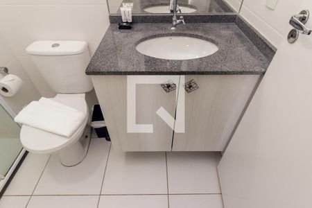 Studio à venda com 28m², 1 quarto e sem vaga Studio à venda com 28m², 1 quarto e sem vagaBanheiro