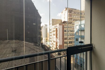 Studio à venda com 28m², 1 quarto e sem vaga Studio à venda com 28m², 1 quarto e sem vagaVaranda