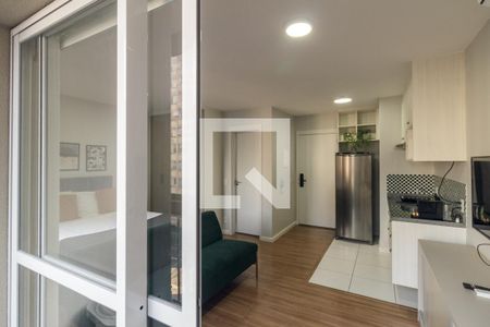 Studio à venda com 28m², 1 quarto e sem vaga Studio à venda com 28m², 1 quarto e sem vagaVaranda