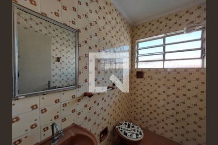 Casa à venda com 260m², 3 quartos e 2 vagas Casa à venda com 260m², 3 quartos e 2 vagasBanheiro 1