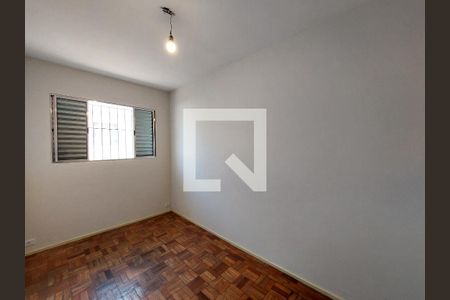 Casa à venda com 260m², 3 quartos e 2 vagas Casa à venda com 260m², 3 quartos e 2 vagasQuarto 2