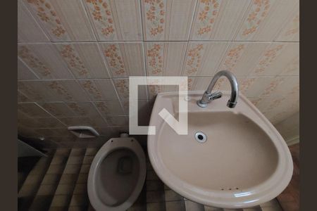 Casa à venda com 260m², 3 quartos e 2 vagas Casa à venda com 260m², 3 quartos e 2 vagasLavabo