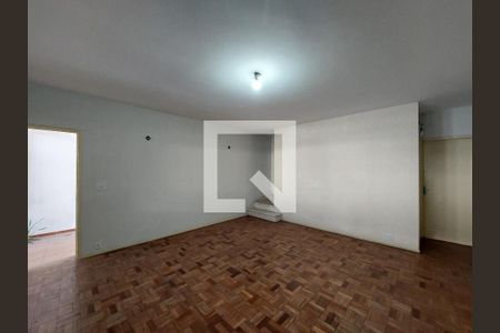 Sala de casa à venda com 3 quartos, 260m² em Vila Marari, São Paulo