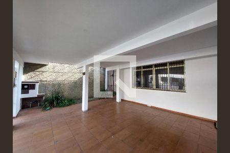 Casa à venda com 260m², 3 quartos e 2 vagas Casa à venda com 260m², 3 quartos e 2 vagasGaragem