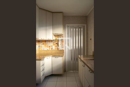 Apartamento à venda com 74m², 2 quartos e 1 vagaCozinha