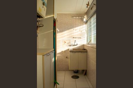 Apartamento à venda com 74m², 2 quartos e 1 vagaÁrea de Serviço