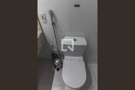 Apartamento à venda com 67m², 2 quartos e 1 vagaSuíte 1 - Banheiro