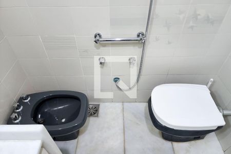 Apartamento para alugar com 282m², 4 quartos e 1 vagaBanheiro da Suite 2