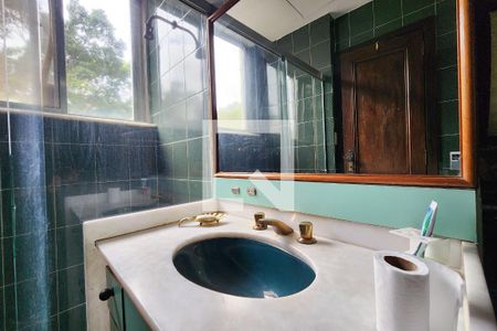 Apartamento para alugar com 282m², 4 quartos e 1 vagaBanheiro da Suite 1