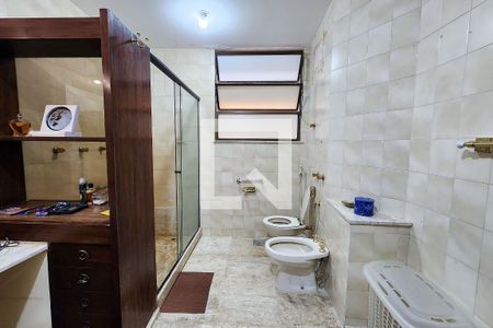 Apartamento para alugar com 282m², 4 quartos e 1 vagaBanheiro da Suite 3