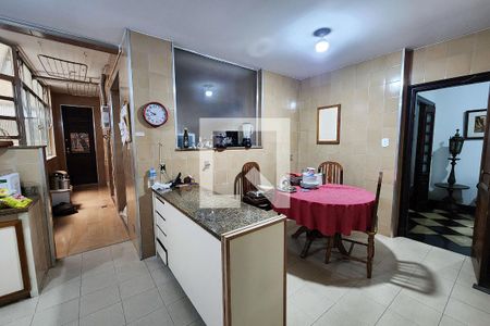 Apartamento para alugar com 282m², 4 quartos e 1 vagaCozinha