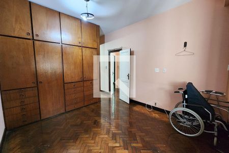 Apartamento para alugar com 282m², 4 quartos e 1 vagaSuite 3