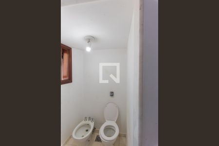 Casa à venda com 600m², 4 quartos e 4 vagasBanheiro da Suíte 1