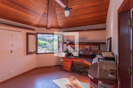 Casa à venda com 600m², 4 quartos e 4 vagasSuíte 2