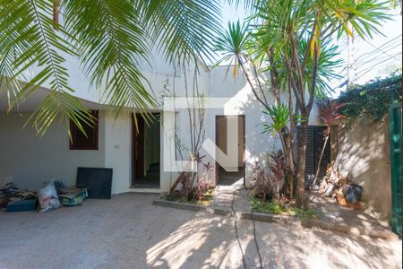 Casa à venda com 600m², 4 quartos e 4 vagasÁrea de Serviço