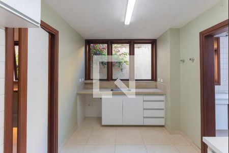 Casa à venda com 600m², 4 quartos e 4 vagasCozinha