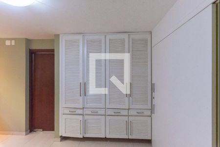 Casa à venda com 600m², 4 quartos e 4 vagasCopa