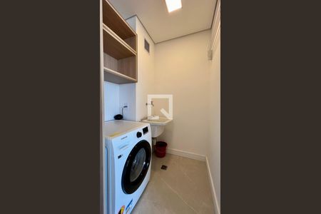 Apartamento para alugar com 70m², 2 quartos e 1 vagaÁrea de Serviço