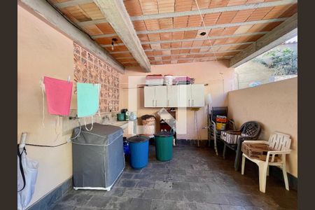 Casa à venda com 300m², 5 quartos e 4 vagasÁrea comum
