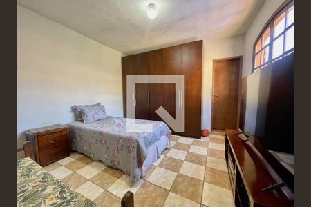 Casa à venda com 300m², 5 quartos e 4 vagasQuarto 5