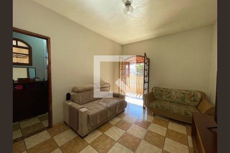 Casa à venda com 300m², 5 quartos e 4 vagasSala