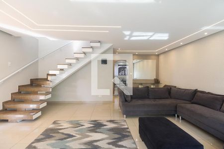 Sala  de casa para alugar com 4 quartos, 225m² em Vila Carrão, São Paulo