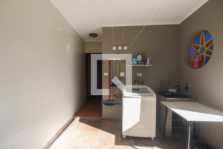 Área de Serviço  de casa à venda com 4 quartos, 225m² em Vila Carrão, São Paulo