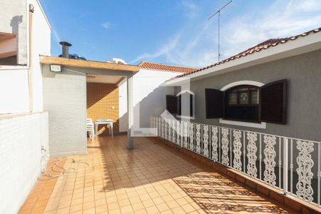 Churrasqueira  de casa à venda com 4 quartos, 225m² em Vila Carrão, São Paulo