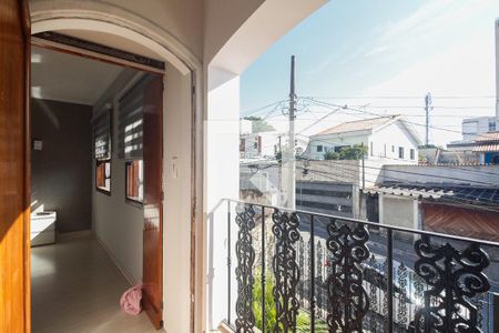 Suíte - Varanda  de casa à venda com 4 quartos, 225m² em Vila Carrão, São Paulo