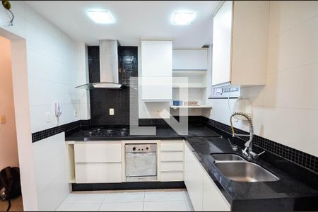 Apartamento à venda com 83m², 3 quartos e sem vagaCozinha