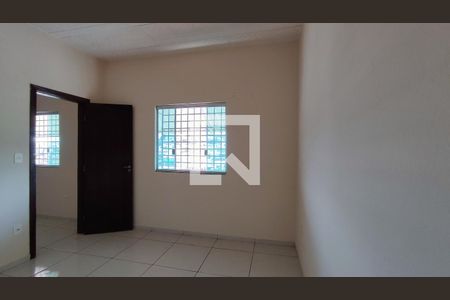 Quarto 1  de casa para alugar com 2 quartos, 55m² em Jardim Pérola, Contagem