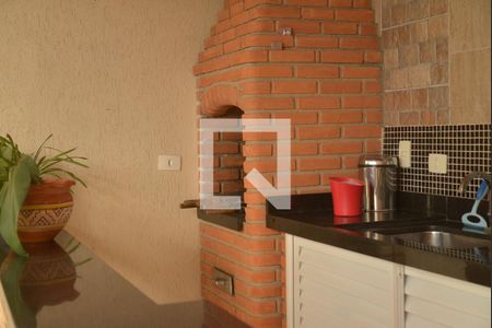 Casa à venda com 300m², 3 quartos e 4 vagasÁrea externa 