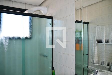 Apartamento à venda com 74m², 2 quartos e 2 vagasBanheiro 1