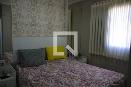Apartamento à venda com 74m², 2 quartos e 2 vagasQuarto 2