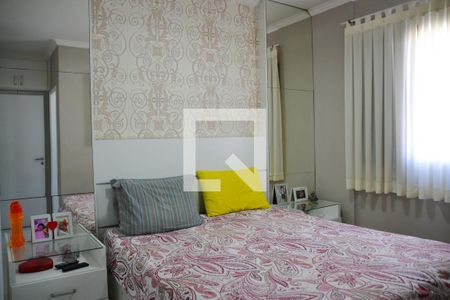Apartamento à venda com 74m², 2 quartos e 2 vagasQuarto 2