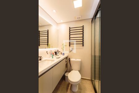 Apartamento para alugar com 104m², 2 quartos e 2 vagas Apartamento para alugar com 104m², 2 quartos e 2 vagasBanheiro da Suíte