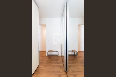 Apartamento para alugar com 104m², 2 quartos e 2 vagas Apartamento para alugar com 104m², 2 quartos e 2 vagasCloset