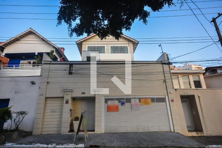 Casa para alugar com 500m², 4 quartos e 4 vagasFachada