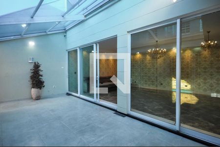 Casa para alugar com 500m², 4 quartos e 4 vagasQuintal