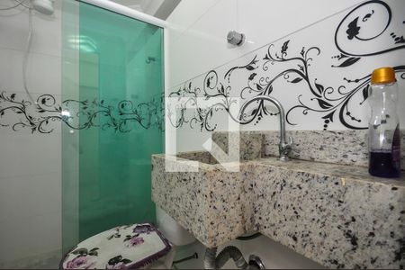 Casa para alugar com 500m², 4 quartos e 4 vagasBanheiro de Serviço