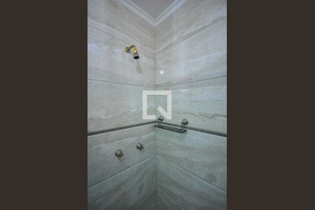 Casa para alugar com 500m², 4 quartos e 4 vagasChuveiro do Banheiro