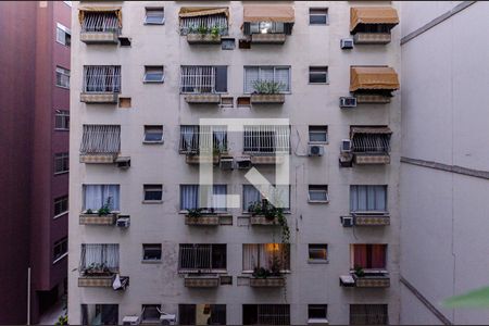 Apartamento à venda com 65m², 2 quartos e sem vagaSala