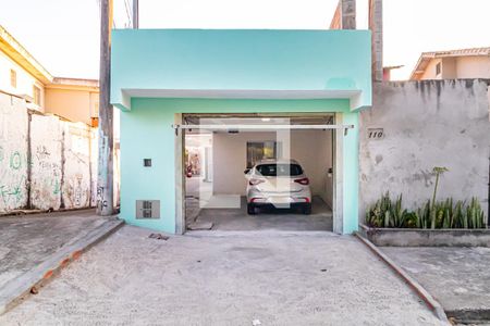 Casa à venda com 180m², 3 quartos e 3 vagasFachada
